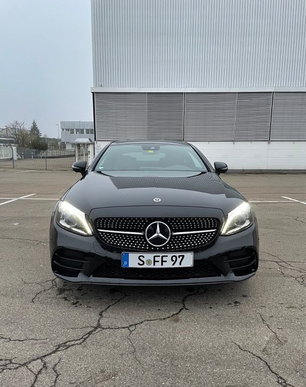 Schwarz Gebraucht 2019 Mercedes C300 AMG Coupé | 30.600 € (Fairer Preis) - Bild 1/4