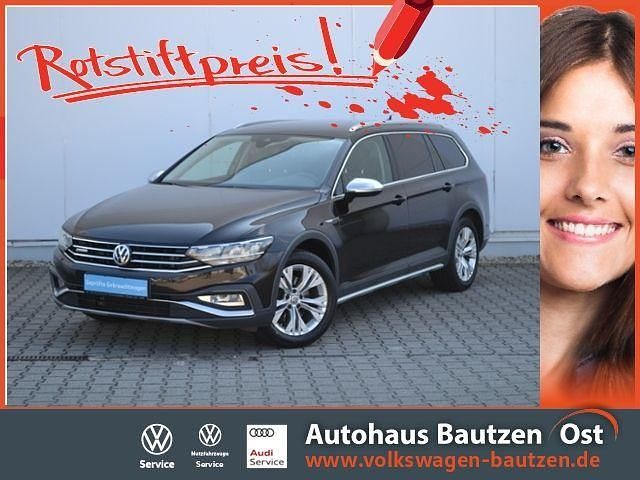 Braun (tamarindenbraun metallic) Gebraucht 2020 VW Passat Alltrack Business Kombi | 22.640 € (Fairer Preis) - Bild 1/4