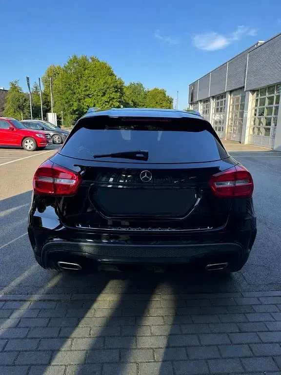 Gebraucht Mercedes GLA200 AMG line 156 PS (114 kW) 2015 Schwarz SUV