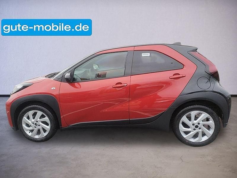 Gebraucht Toyota Aygo Pulse 72 PS (52 kW) 2022 Rot Kleinwagen