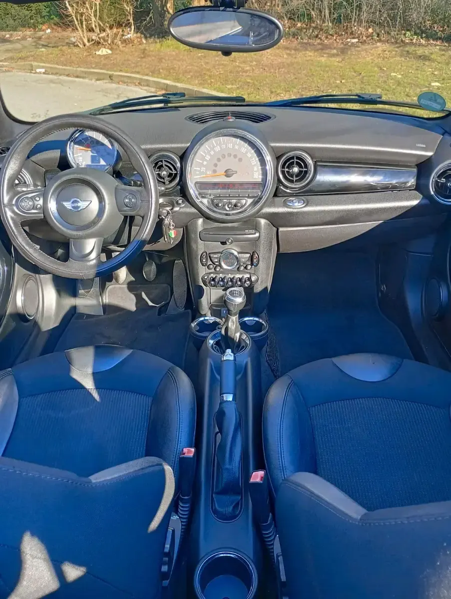 Gebraucht Mini Cooper Cabriolet 98 PS (72 kW) 2015 Schwarz Cabrio