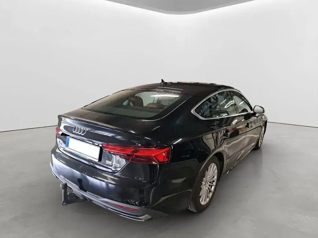 Gebraucht Audi A5 Sportback Comfort 163 PS (119 kW) 2020 Mythosschwarz metallic Kleinwagen