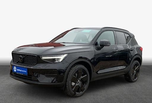 Neu Volvo XC40 Plus 163 PS (119 kW) 2026 Schwarz SUV