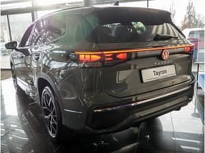 Neu VW Tayron Elegance 204 PS (150 kW) 2026 Grün (cipressinogrün metallic) SUV
