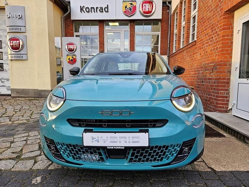 Gebraucht Fiat 600 Style 136 PS (100 kW) 2024 Blau Limousine