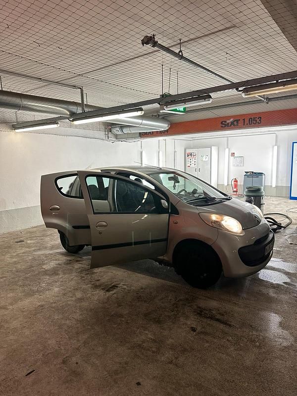 Gebraucht Citroën C1 68 PS (50 kW) 2007 Silber Kleinwagen