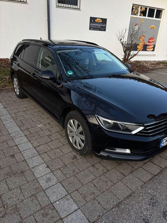 Gebraucht VW Passat 150 PS (110 kW) 2018 Schwarz Kombi
