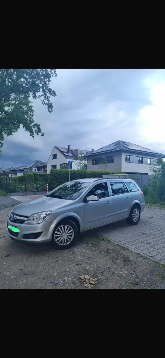 Gebraucht Opel Astra 115 PS (84 kW) 2009 Grau Kombi