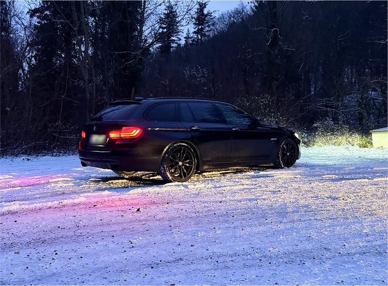 Gebraucht BMW M550 381 PS (280 kW) 2014 Schwarz Limousine