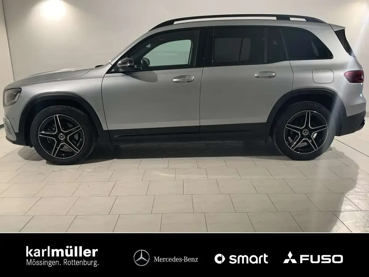 Gebraucht Mercedes GLB200 AMG 163 PS (119 kW) 2024 Silber SUV