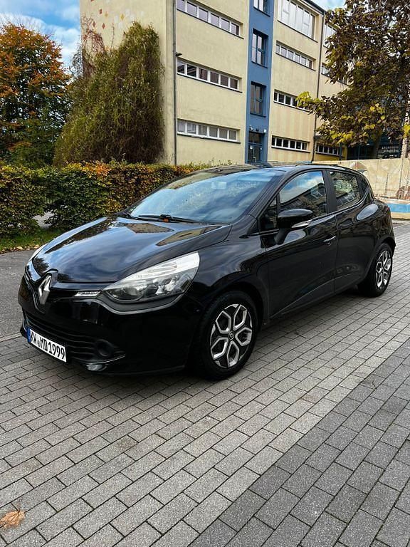 Schwarz Gebraucht 2013 Renault Clio IV Collection Limousine | 5.500 € (Etwas zu teuer) - Bild 1/4