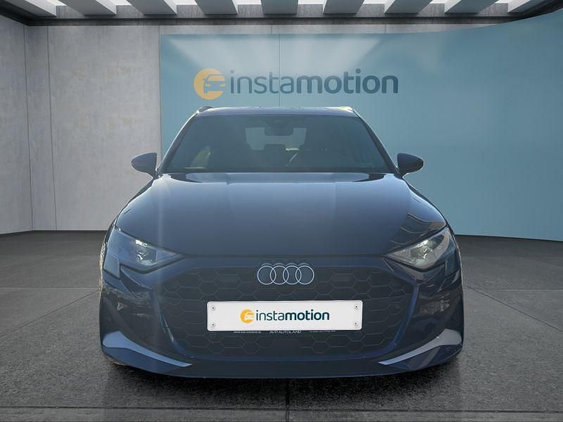 Gebraucht Audi A3 Sportback 116 PS (85 kW) 2025 Blau Kleinwagen