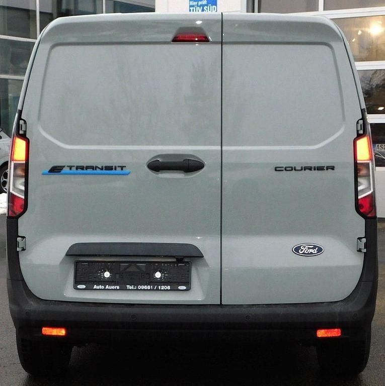 Neu Ford Transit Trend 100 kW (136 PS) 2026 Grau Van / Kleinbus