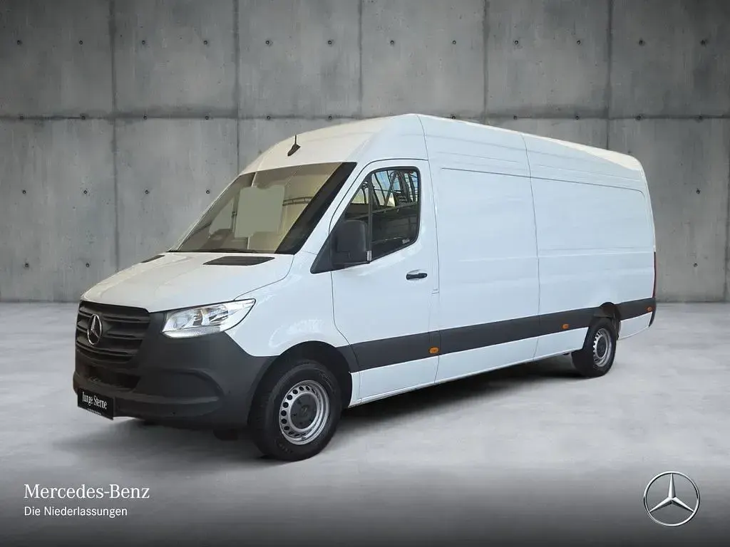 Gebraucht Mercedes Sprinter 170 PS (125 kW) 2025 Weiß Van