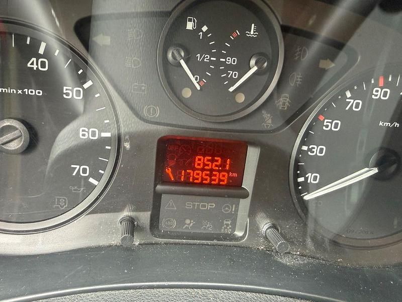 Gebraucht Citroën Berlingo Attraction 75 PS (55 kW) 2013 Grau Van / Kleinbus