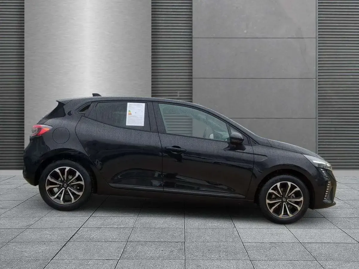 Neu Renault Clio Techno 90 PS (66 kW) 2025 Blackpearlschwarz Kleinwagen