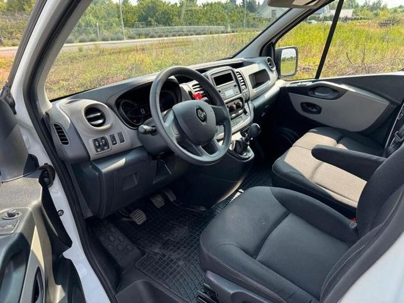 Gebraucht Renault Trafic 120 PS (88 kW) 2019 Weiss Van / Kleinbus