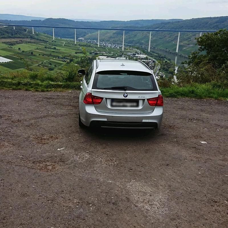 Gebraucht BMW 325 Performance 218 PS (160 kW) 2011 Silber Kombi