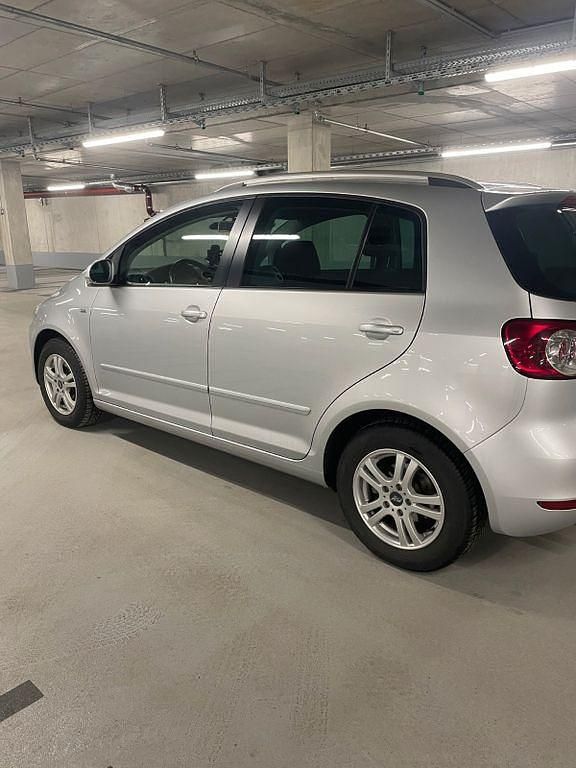 Gebraucht VW Golf Plus Cross Life 122 PS (89 kW) 2013 Silber Van / Kleinbus