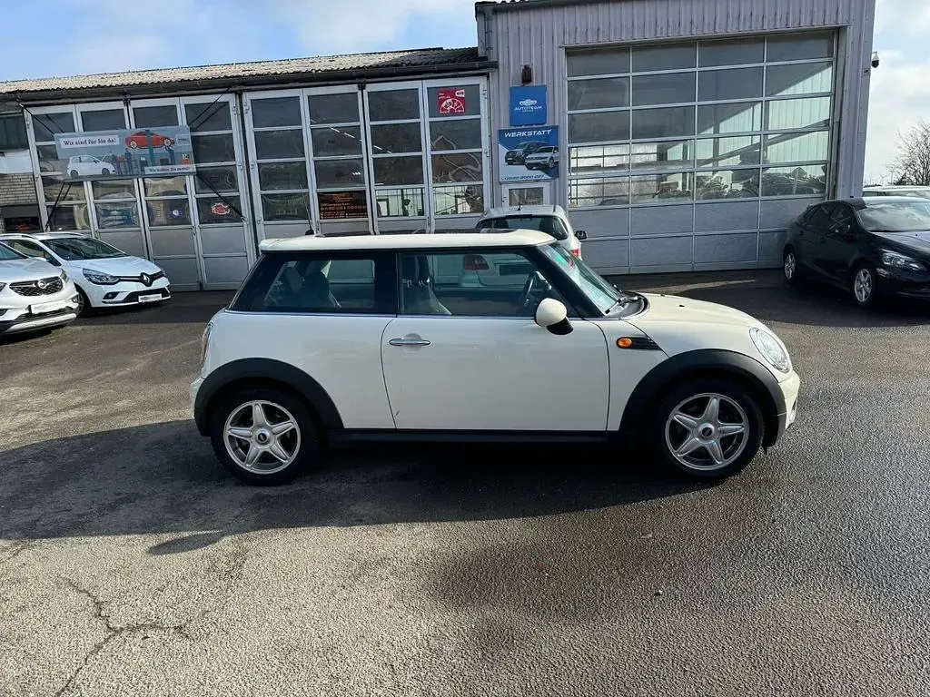 Occasion Mini Cooper D 109 PK (80 kW) 2009 Wit Hatchback