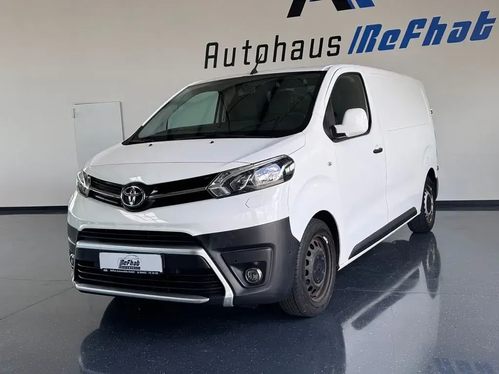 Gebraucht Toyota Proace 116 PS (85 kW) 2017 Weiß Van / Kleinbus