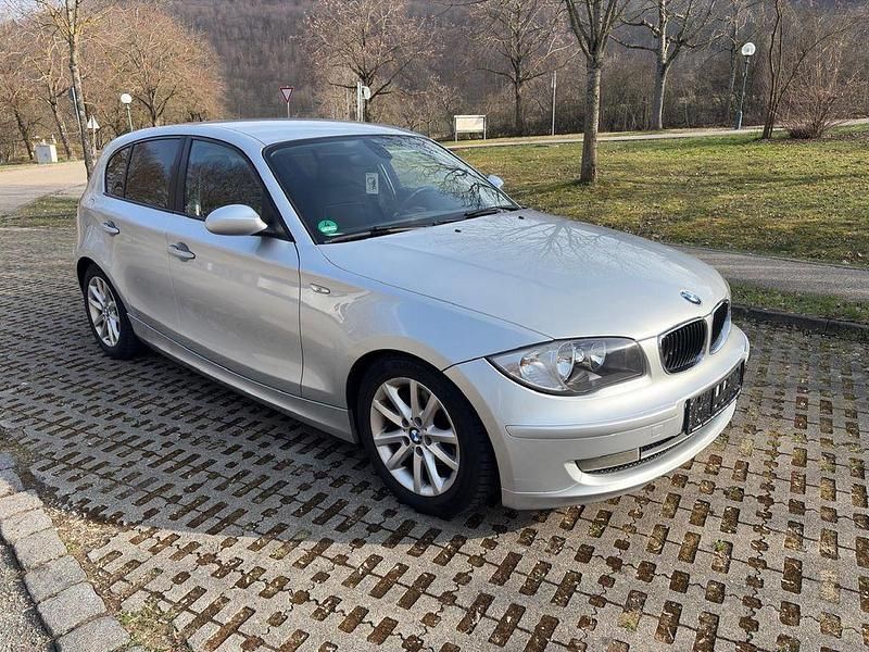 Second-hand BMW 118 Performance 143 CP (105 kW) 2008 Argintiu Hatchback