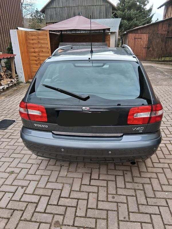 Gebraucht Volvo V40 122 PS (89 kW) 2003 Grau Kombi