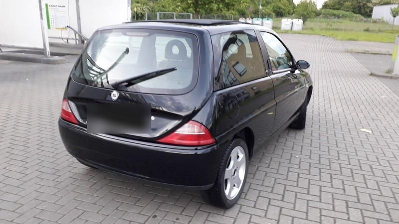 Gebraucht Lancia Ypsilon 60 PS (44 kW) 2001 Schwarz Kleinwagen