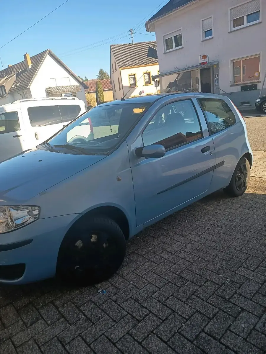 Gebraucht Fiat Punto 75 PS (55 kW) 2006 Blau Kleinwagen