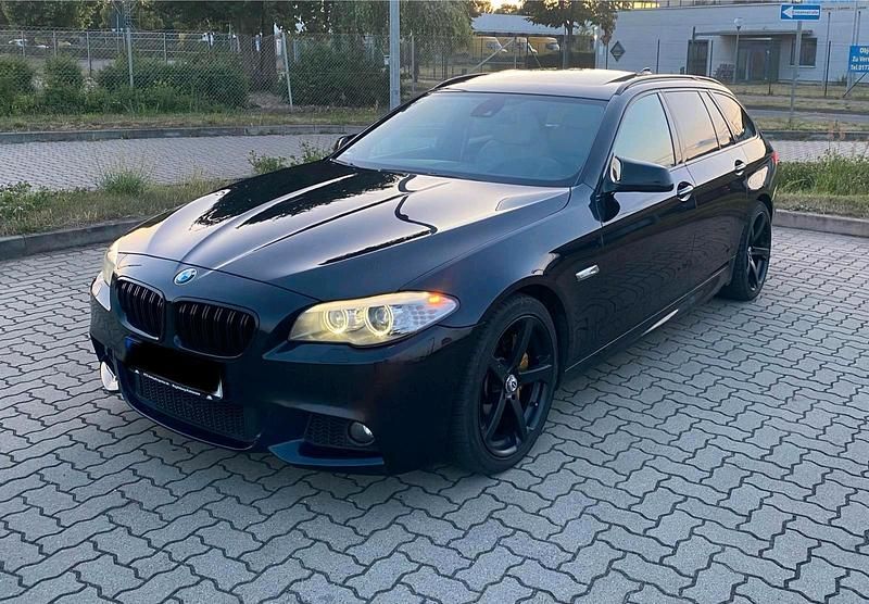 Schwarz Gebraucht 2011 BMW 535 M Sport Kombi | 9.500 € (Fairer Preis) - Bild 1/4