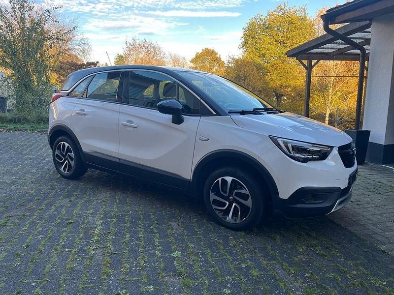Weiß Gebraucht 2018 Opel Crossland Edition SUV | 11.500 € (Fairer Preis) - Bild 1/4
