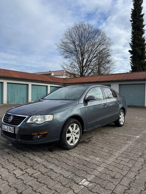 Gebraucht VW Passat Comfortline 122 PS (89 kW) 2009 Limousine