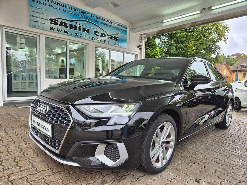 Brillantschwarz (metallic) Gebraucht 2022 Audi A3 Business Limousine | 21.950 € (Fairer Preis) - Bild 1/4