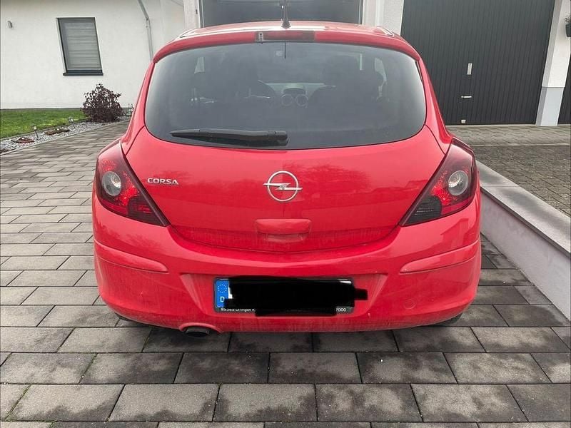 Gebraucht Opel Corsa Color Edition 87 PS (63 kW) 2010 Rot Kleinwagen