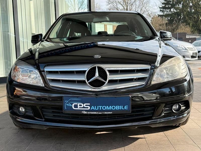 Gebraucht Mercedes C200 136 PS (100 kW) 2010 Schwarz Limousine