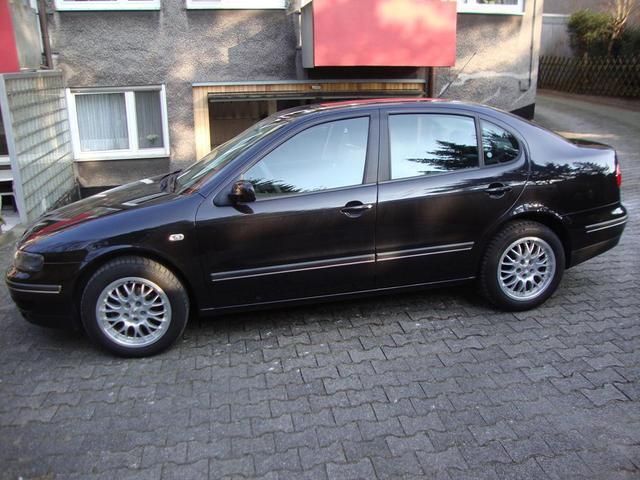 Gebraucht Seat Toledo Stella 105 PS (77 kW) 2003 Schwarz metallic Limousine