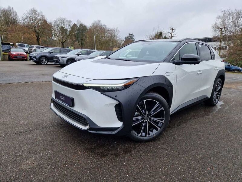 Weiß Gebraucht 2025 Toyota bZ4X Lounge SUV | 48.490 € (Etwas zu teuer) - Bild 1/4