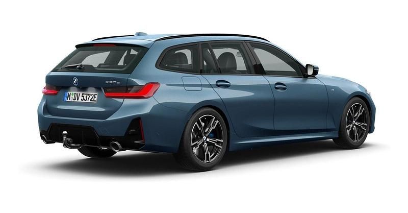 Gebraucht BMW 330e Comfort Edition 292 PS (214 kW) 2025 Blau Kombi