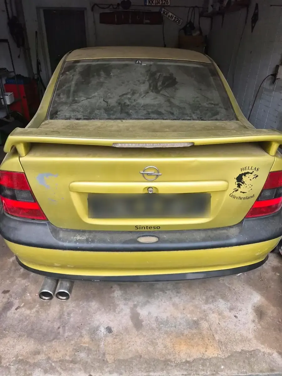 Gebraucht Opel Vectra 194 PS (142 kW) 1998 Gelb Limousine