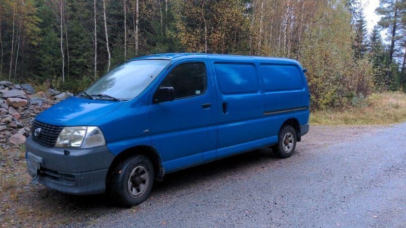 Blau Gebraucht 2007 Toyota HiAce Van / Kleinbus | 5.990 € (Etwas zu teuer) - Bild 1/4