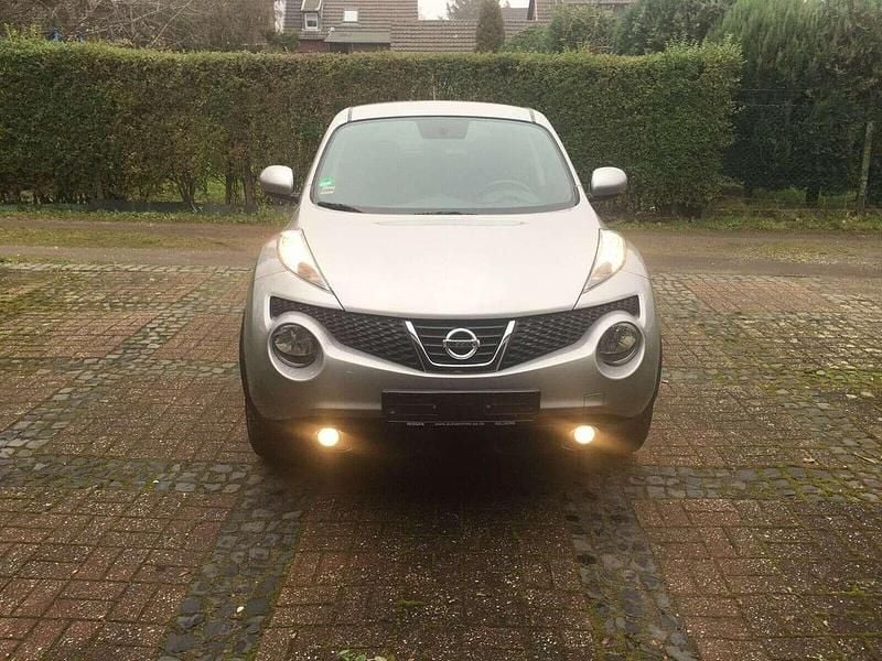 Grau Gebraucht 2011 Nissan Juke Acenta SUV | 4.300 € (Superpreis) - Bild 1/4