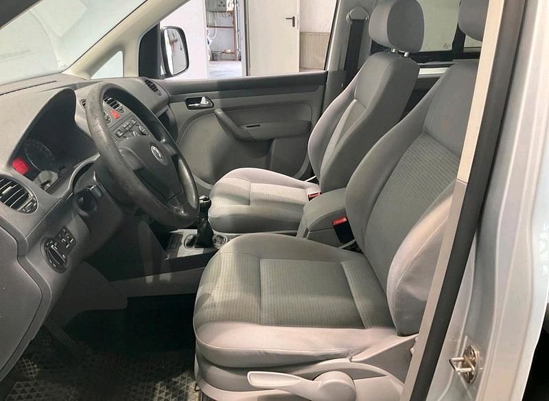 Gebraucht VW Caddy Life 105 PS (77 kW) 2005 Grau Van / Kleinbus