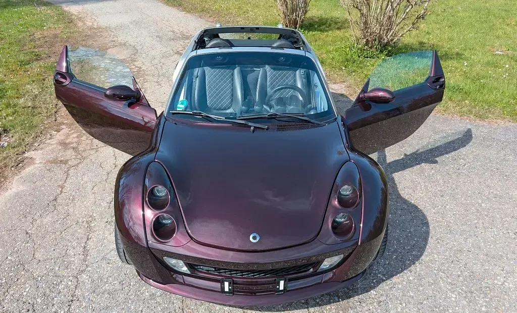 Używany Smart Roadster Brabus 117 KM (86 kW) 2004 Czerwony Kabriolet
