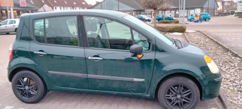 Gebraucht Renault Modus 75 PS (55 kW) 2005 Grün Van / Kleinbus