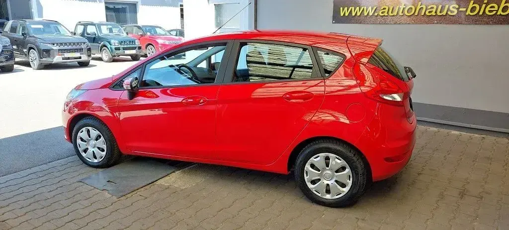 Gebraucht Ford Fiesta Trend 60 PS (44 kW) 2010 Rot Limousine