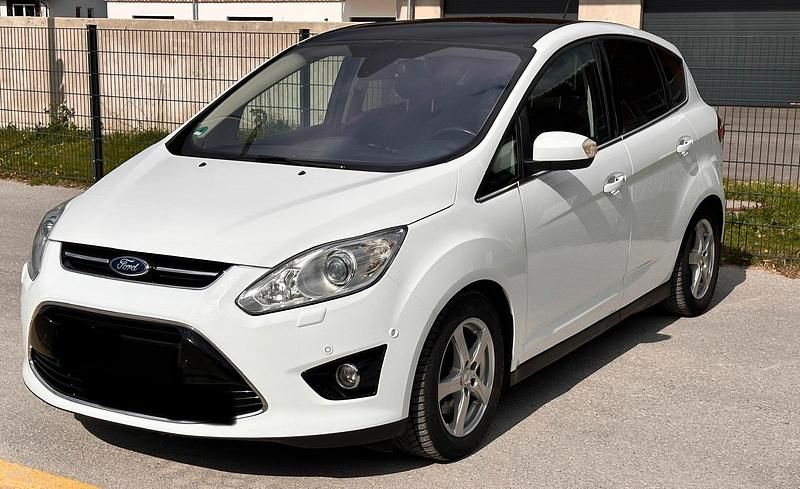 Używany Ford C-MAX Titanium 163 KM (119 kW) 2015 Biały Minivan