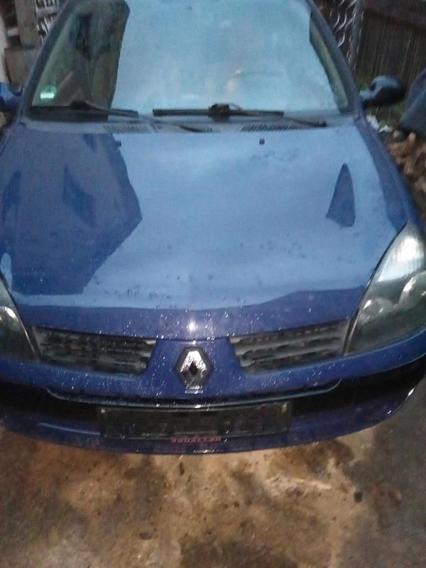 Blau Gebraucht 2005 Renault Clio II Kleinwagen | 749 € - Bild 1/4