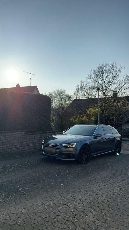 Gebraucht Audi A4 Design 190 PS (139 kW) 2016 Grau Kombi
