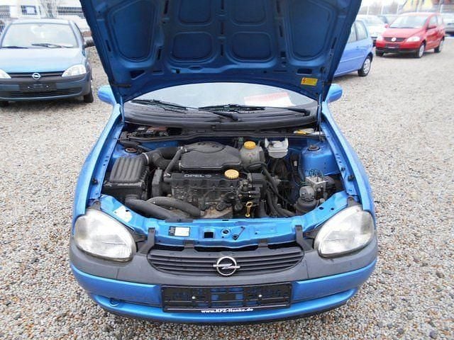 Second-hand Opel Corsa 45 CP (33 kW) 1997 Albastru Berlinǎ