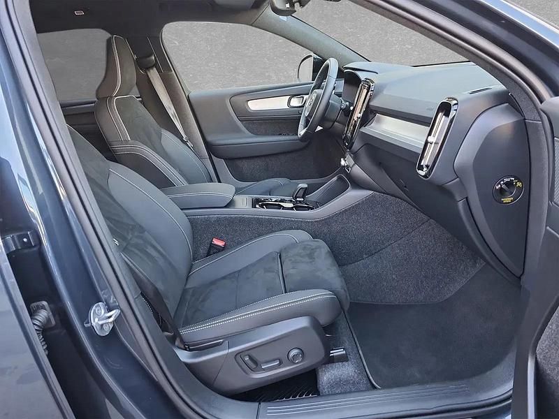 Gebraucht Volvo XC40 Plus 197 PS (144 kW) 2025 Andere SUV